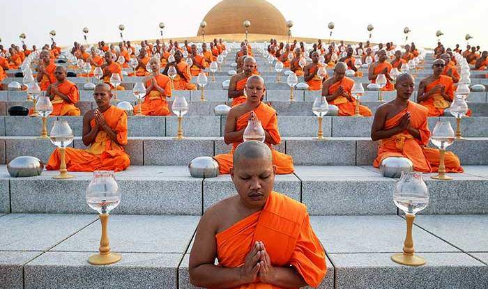 La Fête de Makha Bucha