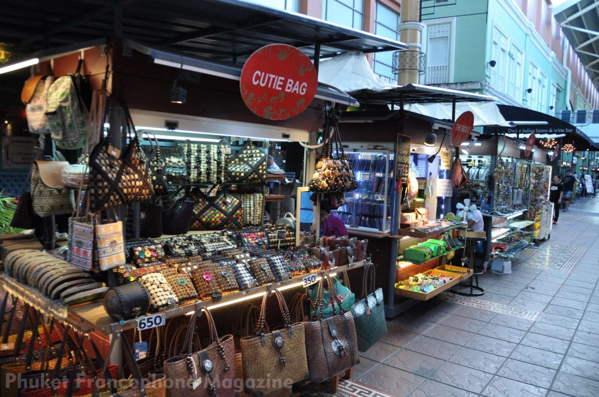 Souvenirs Phuket Shopping