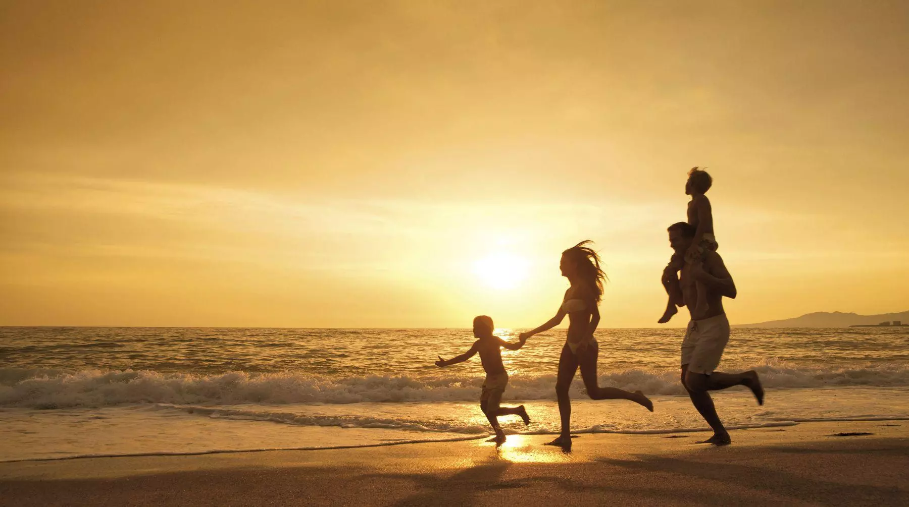 Phuket immobilier informations restaurants assurances yachts marinas villa maisons