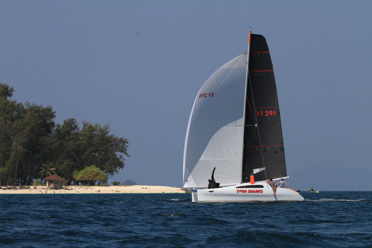 Préparez-vous à vivre un spectacle nautique inoubliable dans un décor paradisiaque ! La 28ème édition de la célèbre Régate de Phuket se tiendra du 31 janvier au 4 février 2025 , dans les eaux turquoise de la mer d'Andaman. Organisé par le prestigieux Phuket Yacht Club, cet événement annuel promet un mélange exaltant de compétition acharnée et de convivialité. Navigateurs chevronnés ...