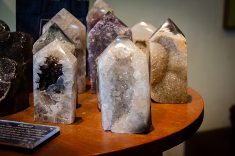 Stone crystals sales buy Phuket Thailand fe2