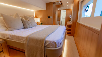 ILIAD-53F_exterior22 copyright (9) Yacht for sale Phuket Boats Yacht à vendre Phuket Boats Яхта на продажу Пхукет Лодки