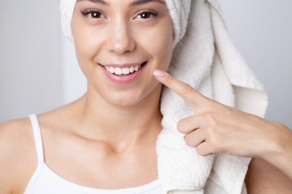 Dentist Phuket, Patong. Dental Implants. Implant dentaire.