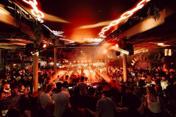 Maya Beach Club Phuket Restaurant (1)