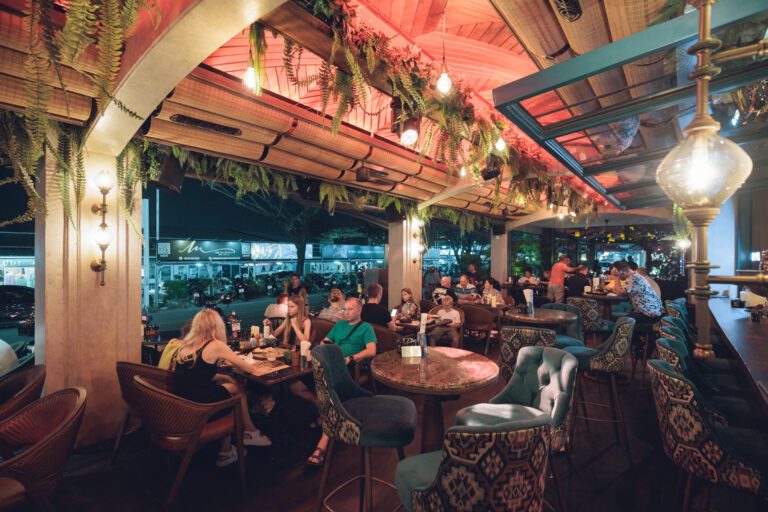 French Restaurant Francais Phuket